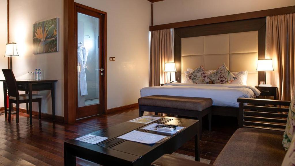 Lakowe Lakes Hotel, Golf And Country Estate By Newmark ラゴス エクステリア 写真