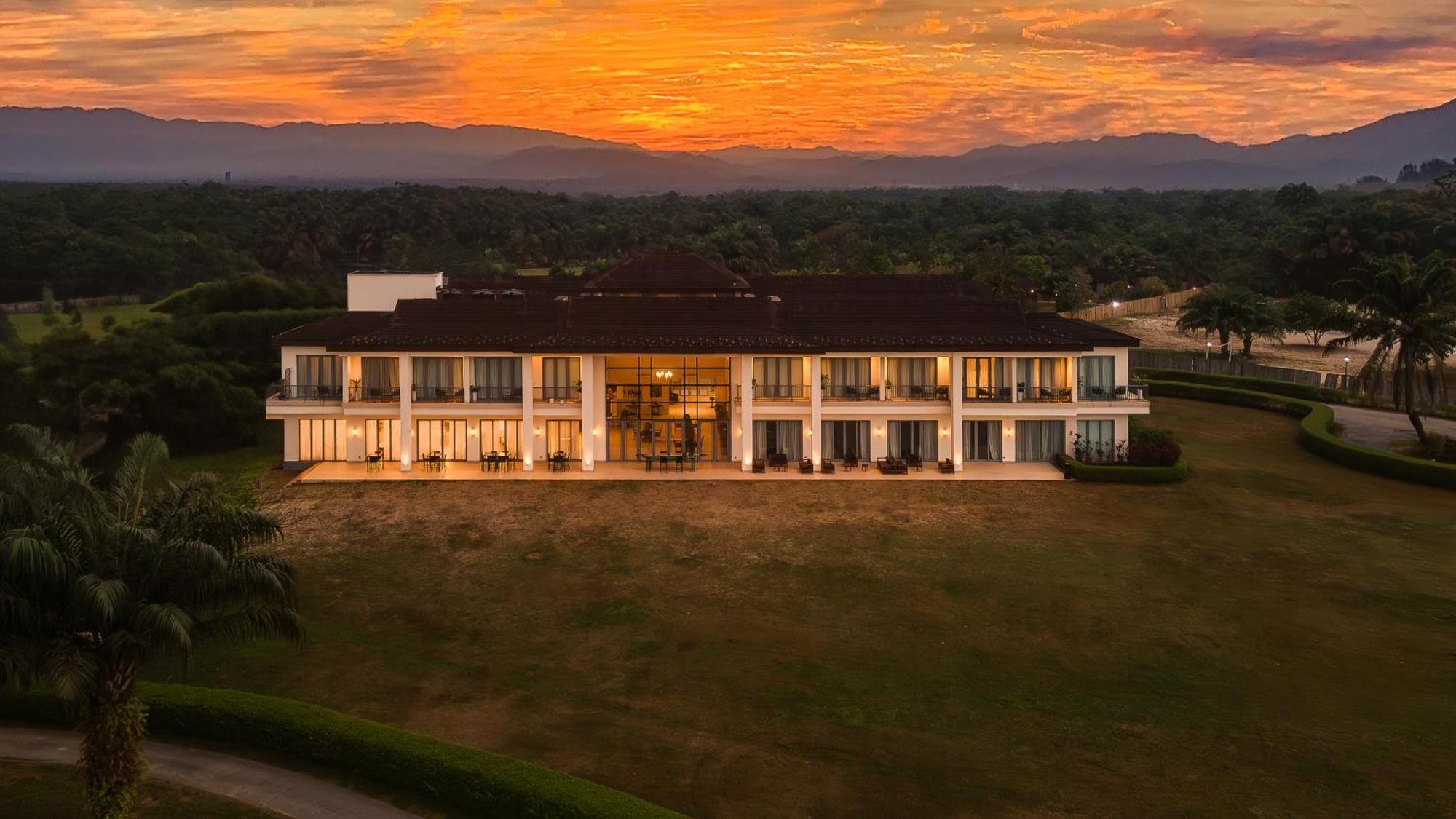 Lakowe Lakes Hotel, Golf And Country Estate By Newmark ラゴス エクステリア 写真
