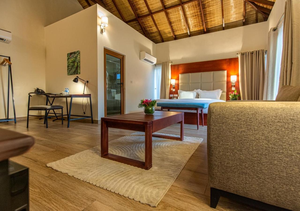 Lakowe Lakes Hotel, Golf And Country Estate By Newmark ラゴス エクステリア 写真